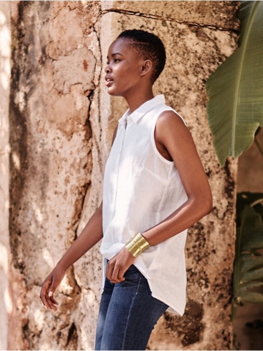 Garnett Hill White Easy Linen Button-Down Tank 10